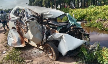 Kecelakaan Truk Tangki Dengan Minibus Terjadi di Jalan Tjilik Riwut Kilometer 14 Sampit