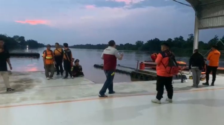 Latihan Perahu Katinting Di Sungai Kahayan Udin Di Duga Tenggelam