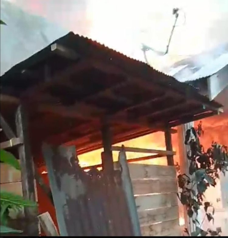 Api Berkobar di Kelurahan Dahirang Kapuas Hilir